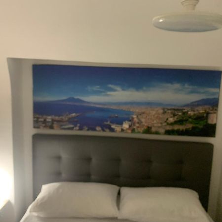 Apartmán Viky House Chiaja 1 Neapol Exteriér fotografie