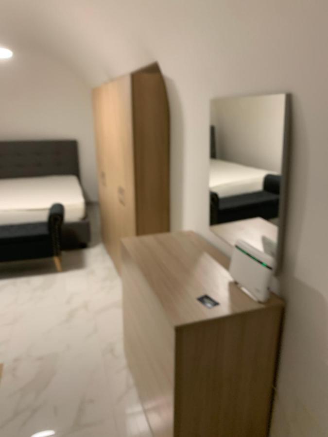 Apartmán Viky House Chiaja 1 Neapol Exteriér fotografie