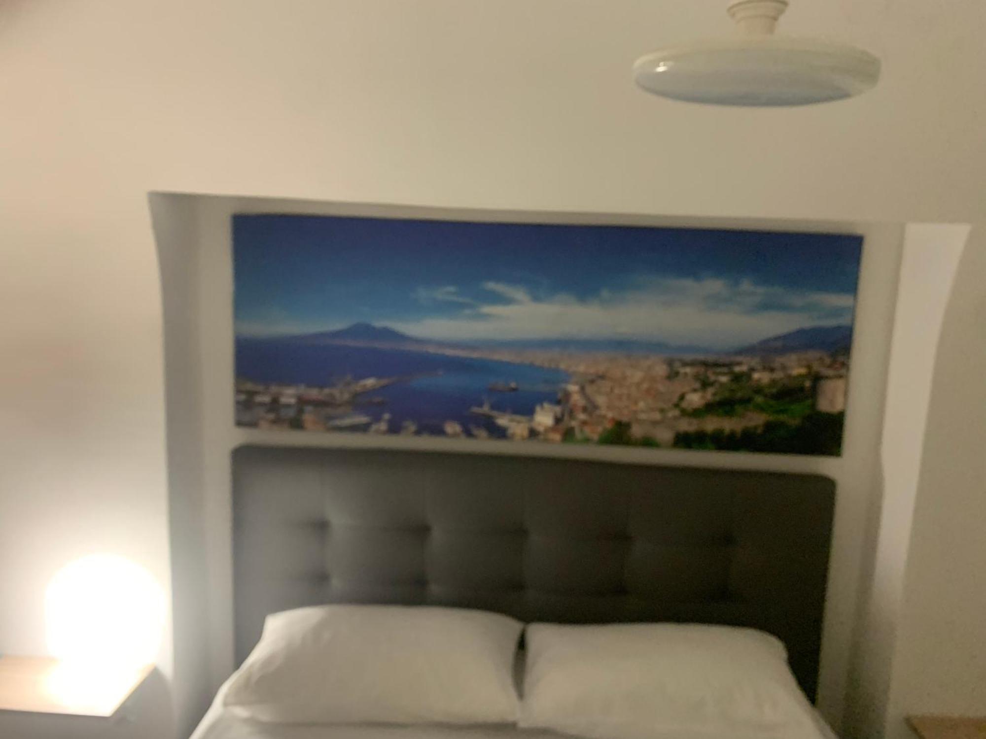 Apartmán Viky House Chiaja 1 Neapol Exteriér fotografie